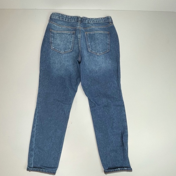 Refuge Ultra High Rise Distressed Mom Jeans 6 - Picture 9 of 17
